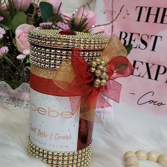 bebe Red Sweet Apple & Caramel Candle NWT - Picture 3 of 3